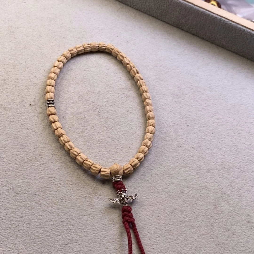 柏香籽/百香籽吊坠。。。。。。。。。。。。。