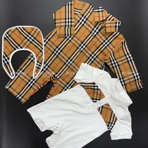 两只瑶啊瑶 格纹连体衣