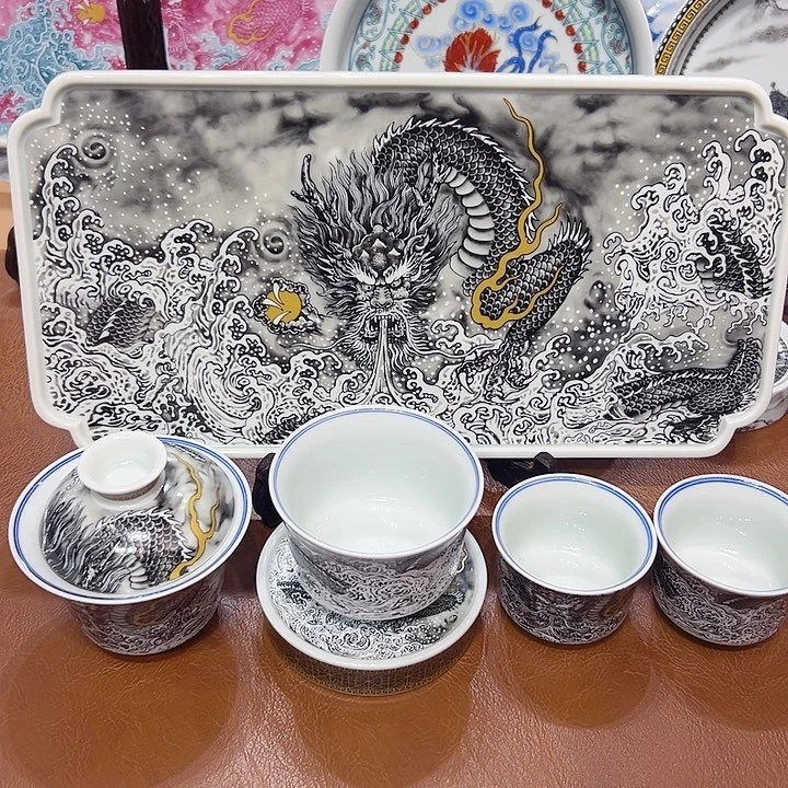 摆件陶景德镇陶瓷学院等多家单位建立合作