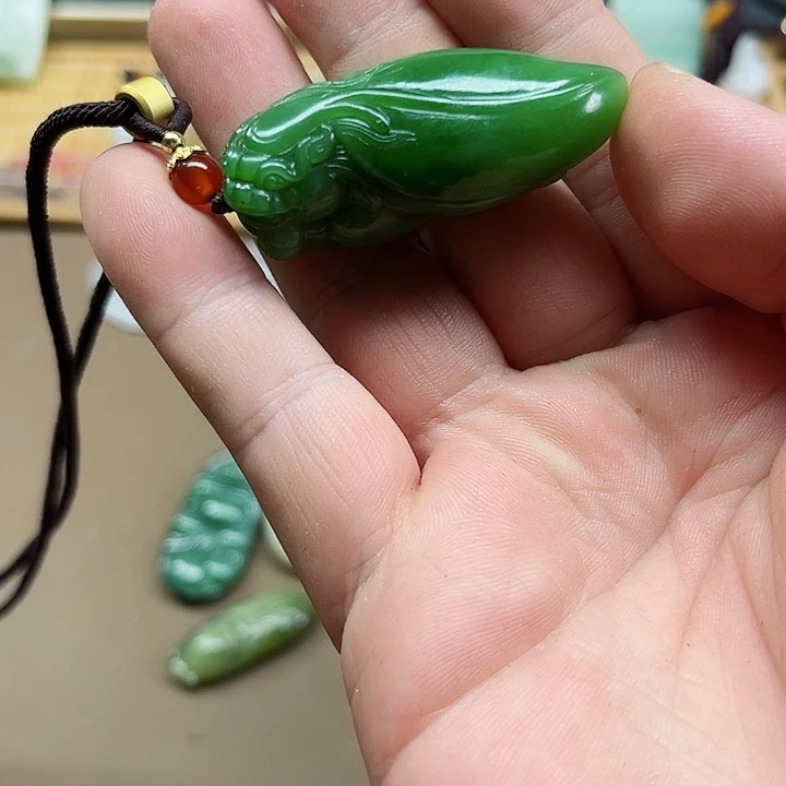 和田玉未镶嵌颈饰欢***子