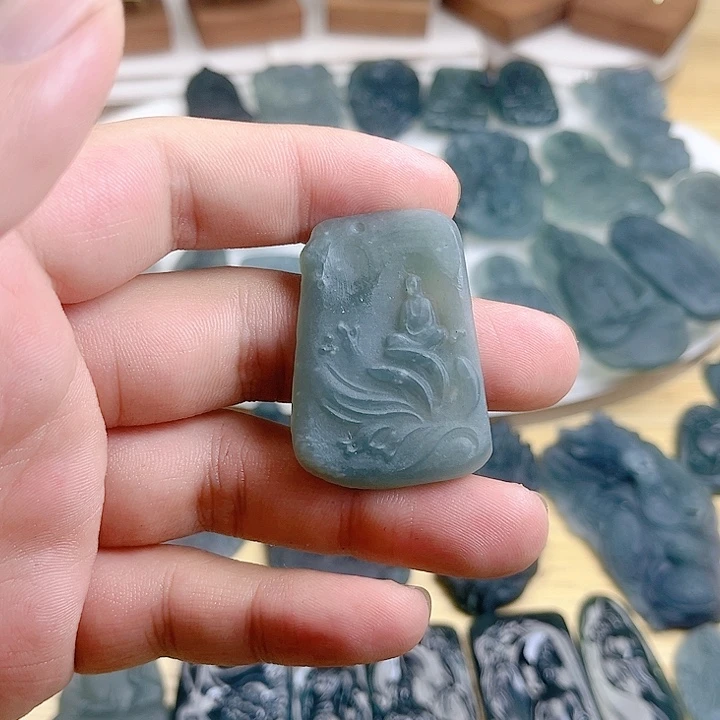 定制翡翠未镶嵌吾到