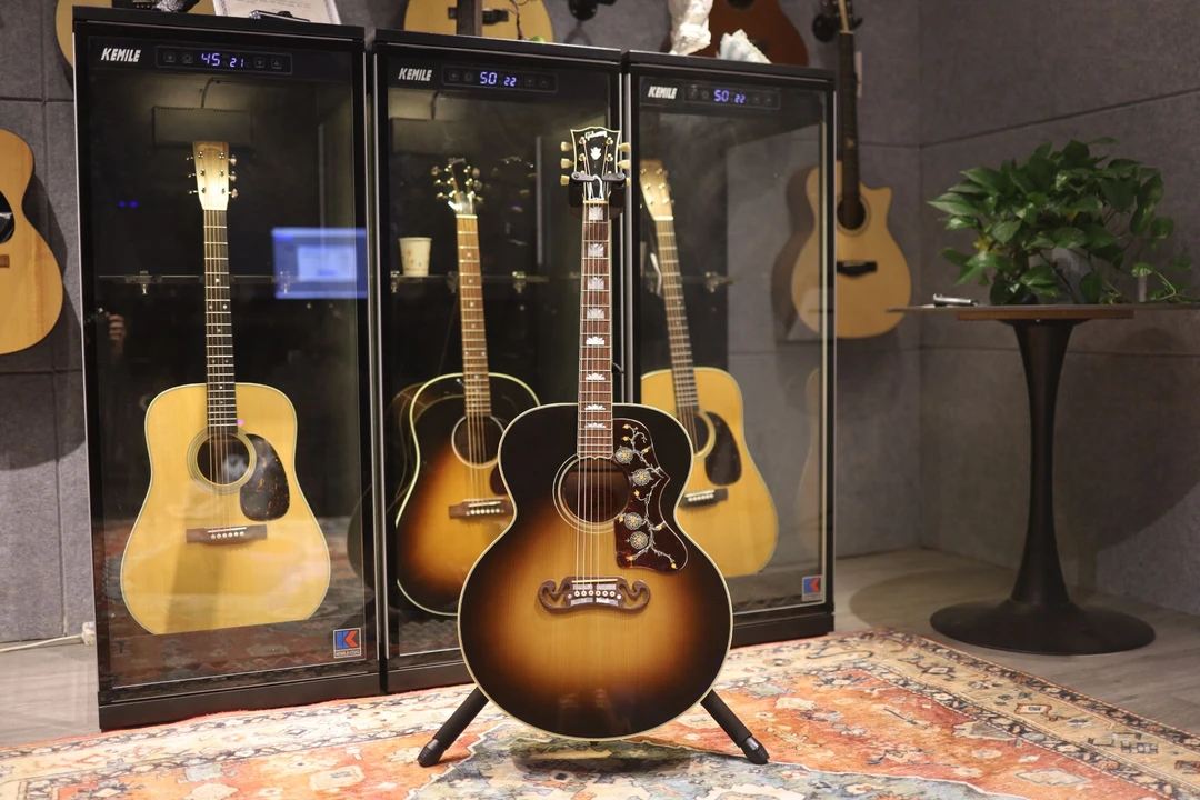 吉普森Gibson SJ200 vintage 准新 原装电箱