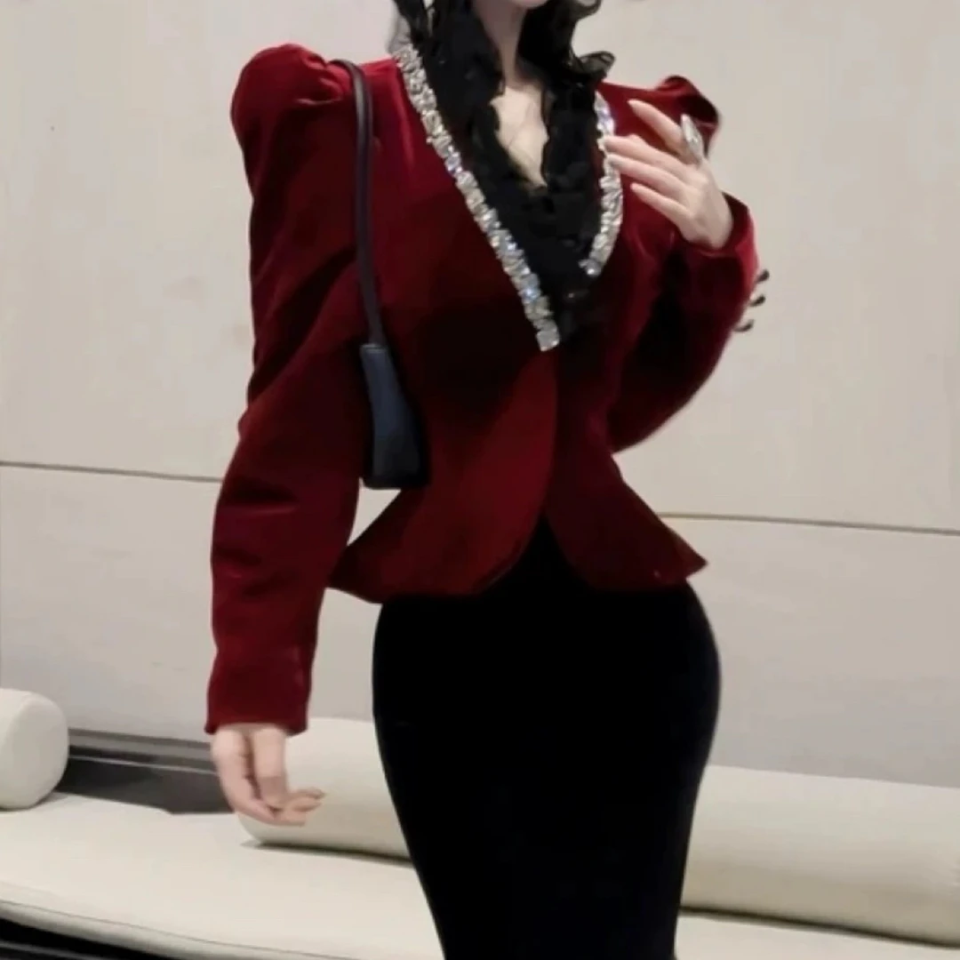 飞哥➕气质短外套法式厚款时尚丝绒显瘦蕾丝长袖修身秋冬季女