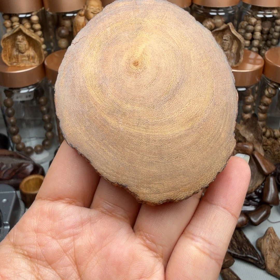 沉香沉香碎屑达拉干 10.4 克