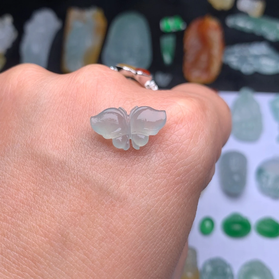定制翡翠未镶嵌蝴蝶