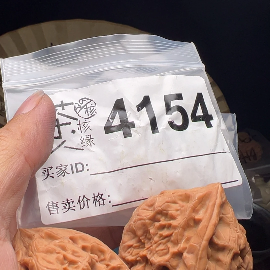 文玩核桃把件我们