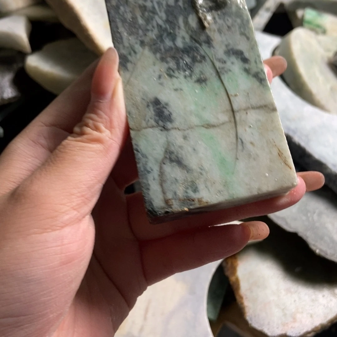 翡翠未镶嵌挂件天然翡翠