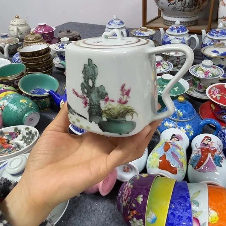 景德镇陶瓷博物有限公司副会长