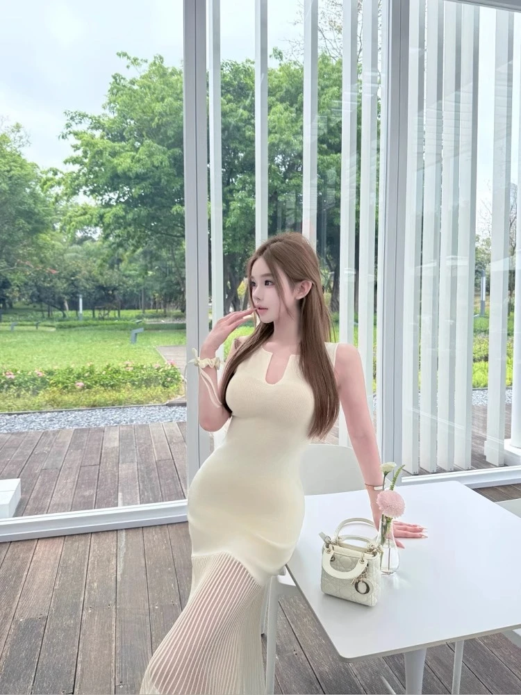 纯欲风无袖针织连衣裙收腰气质长裙新款显瘦夏季拼接网纱连衣裙