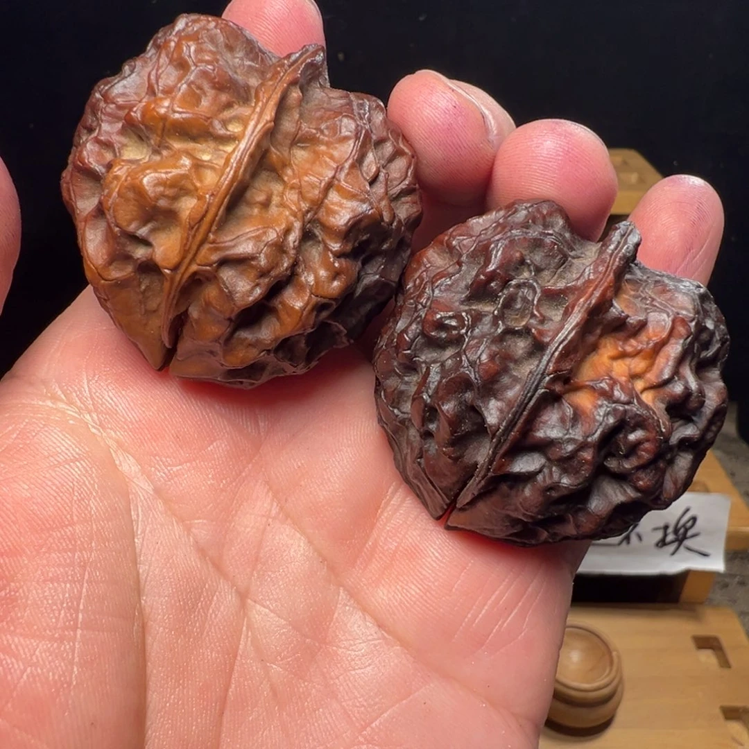 吊坠文玩核桃七彩皇冠43mm