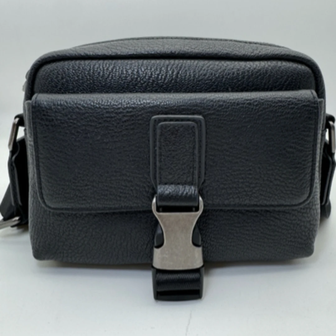 半圆形欧美风包盖光面方形包挎包时尚挂包运动休闲商务