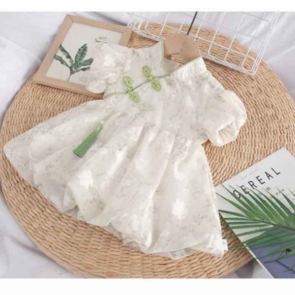 新生儿国风碎花裙