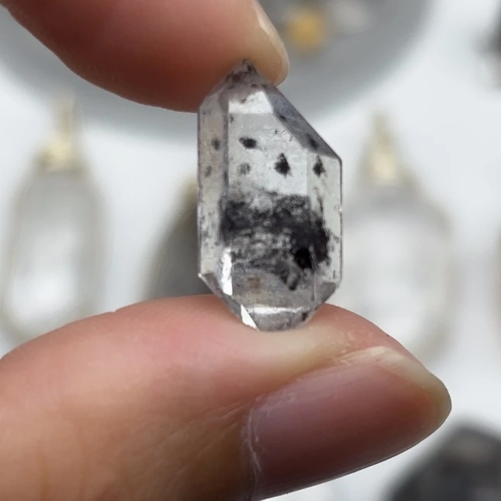 颈饰水晶未镶嵌闪灵钻19mm