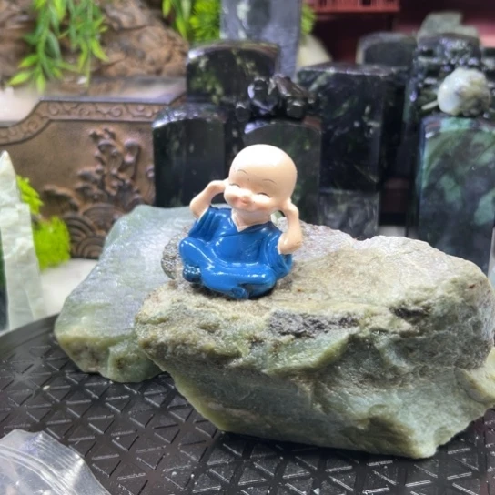 搁****和田玉（黄玉）未镶嵌颈饰