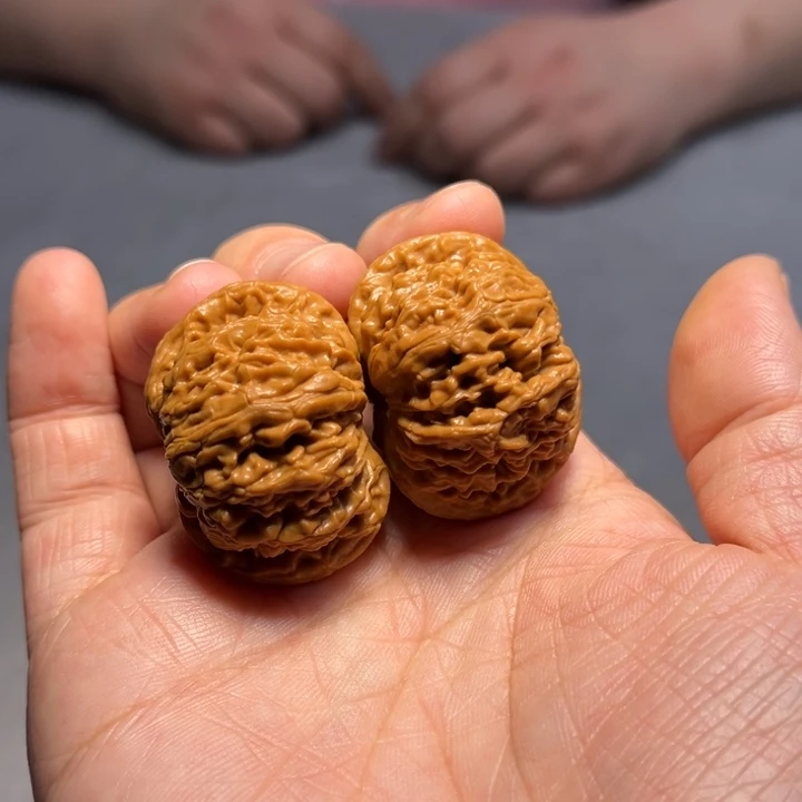 文玩核桃把件墨战鼓8340