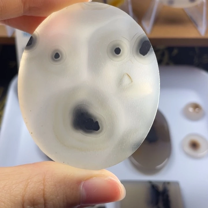 玛瑙/玉髓未镶嵌牌子