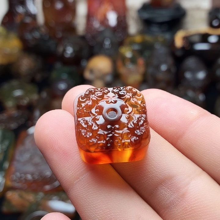 琥珀未镶嵌裸石45