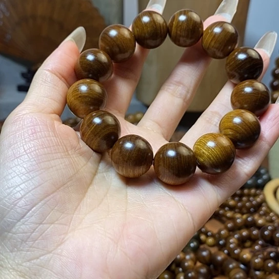 老山檀香黑肉沉水1.8手串