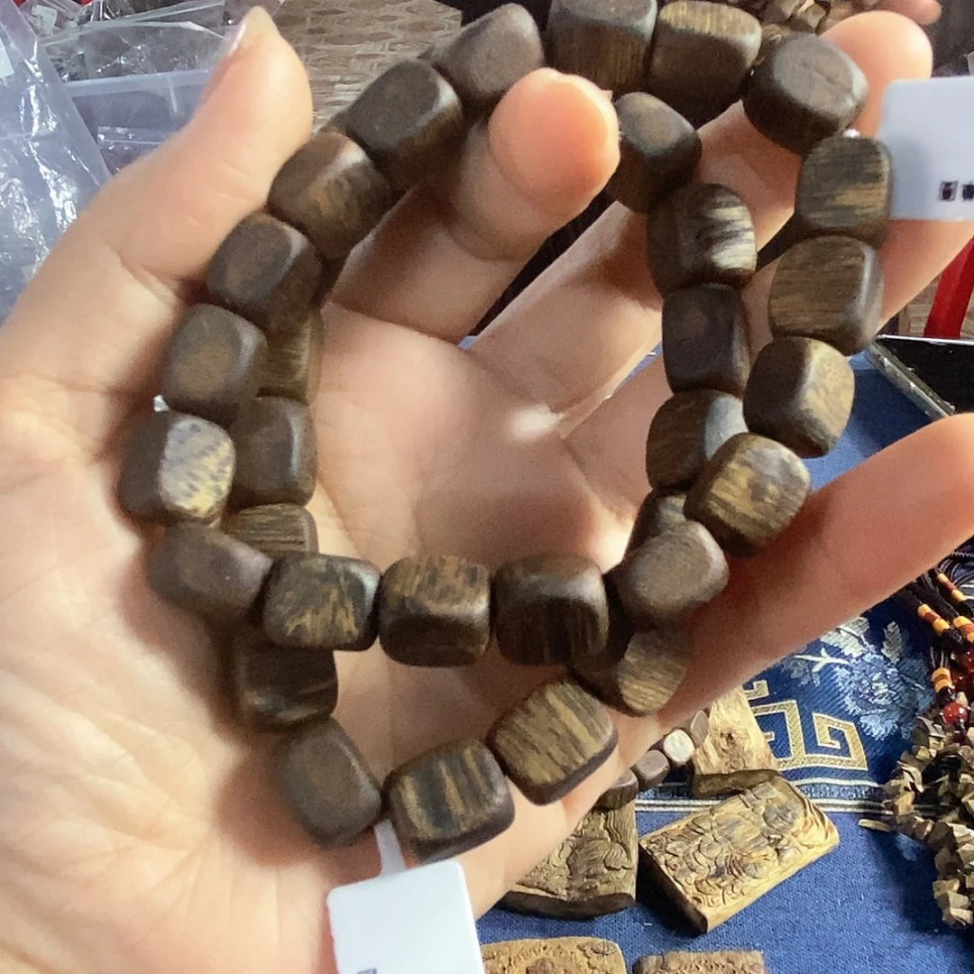 沉香手串棋楠方珠单圈1.0/11克+多样性发一