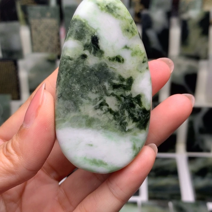 独山玉颈饰未镶嵌L****n