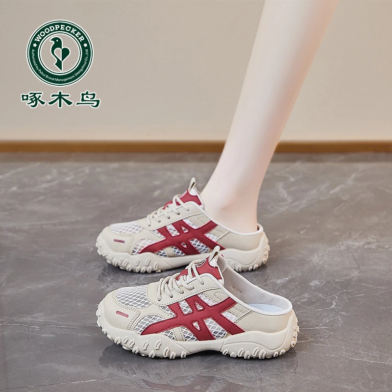 啄木鸟包头半拖鞋女外穿2025新款夏季镂空网面透气不闷脚休闲鞋子