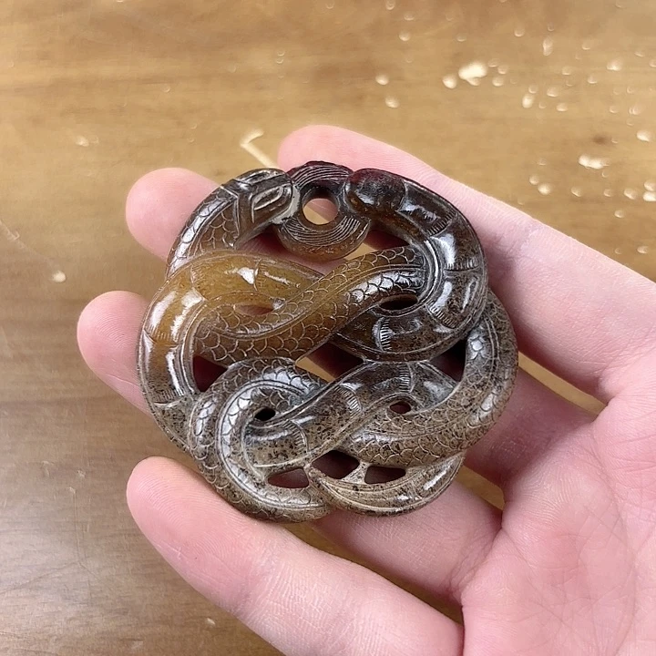 和田玉未镶嵌挂件龍**世