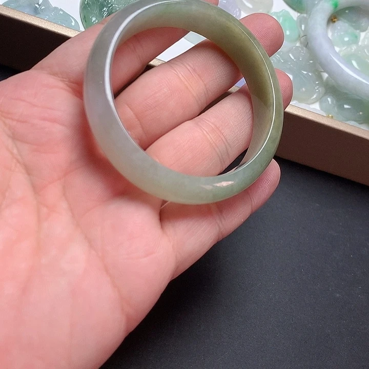 翡翠颈饰未镶嵌53.5贵妃