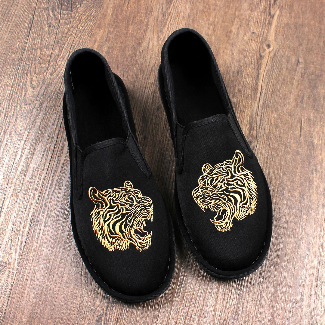 2025新款冬季加绒二棉老北京布鞋男士刺绣一脚蹬舒适保暖软底棉鞋