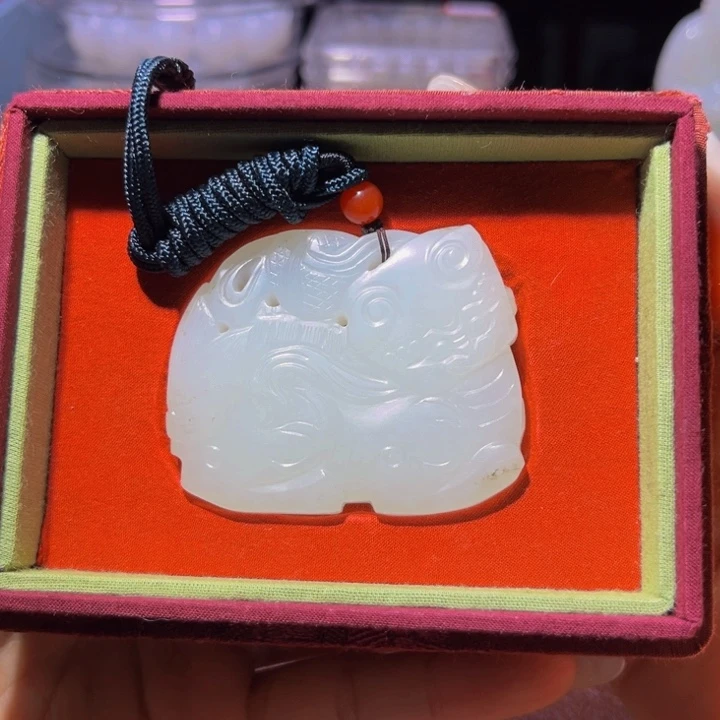 明***哥未镶嵌和田玉挂件