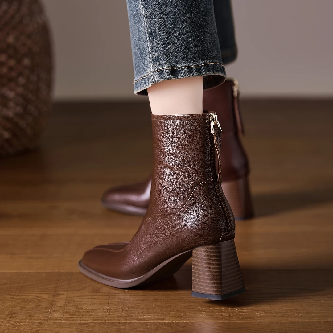 小个子增高6.5cm~靴子女款爆款2025新款短靴后拉链真皮粗跟瘦瘦靴