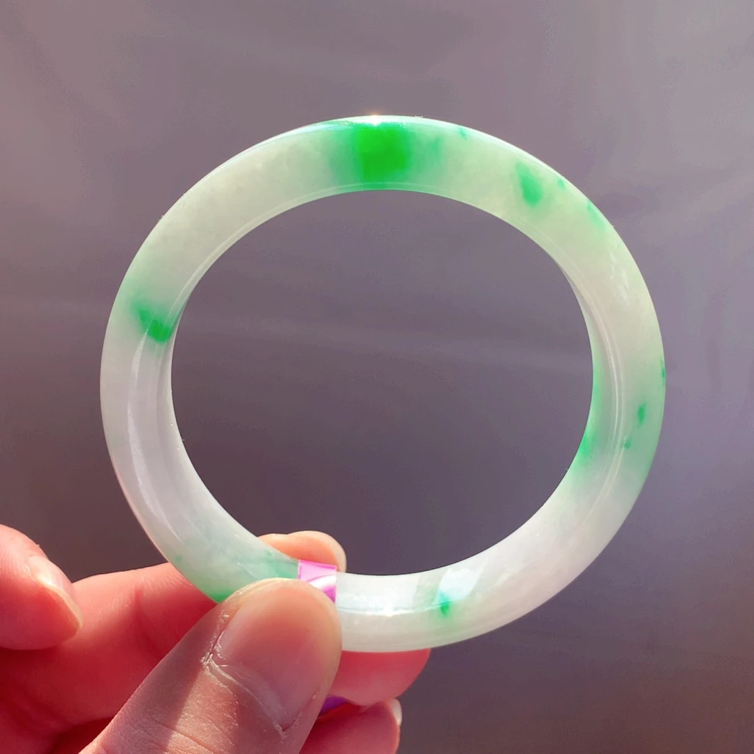 翡翠手镯未镶嵌缅甸翡翠