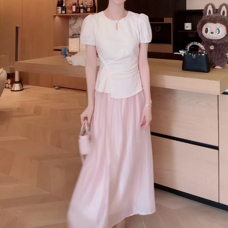 韩系温柔气质浅粉短袖圆领收腰设计感连衣裙夏季通勤假两件长裙子