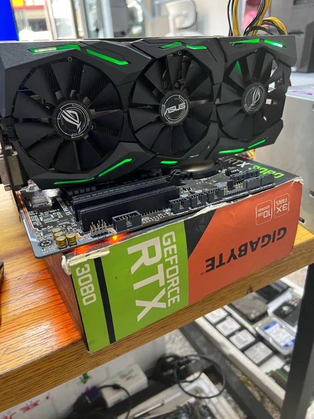 9新 ASUS/华硕 华硕1080ti 11G猛禽