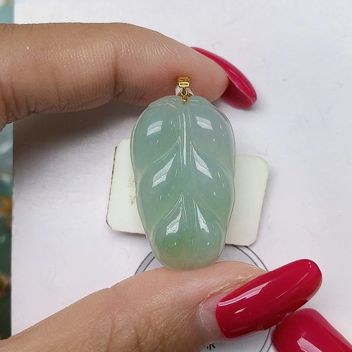 颈饰18K金镶嵌翡翠天然翡翠