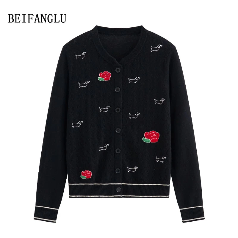 北方鹿玫瑰花刺绣小狗绵羊毛2025春气质刺绣提花针织开衫26213