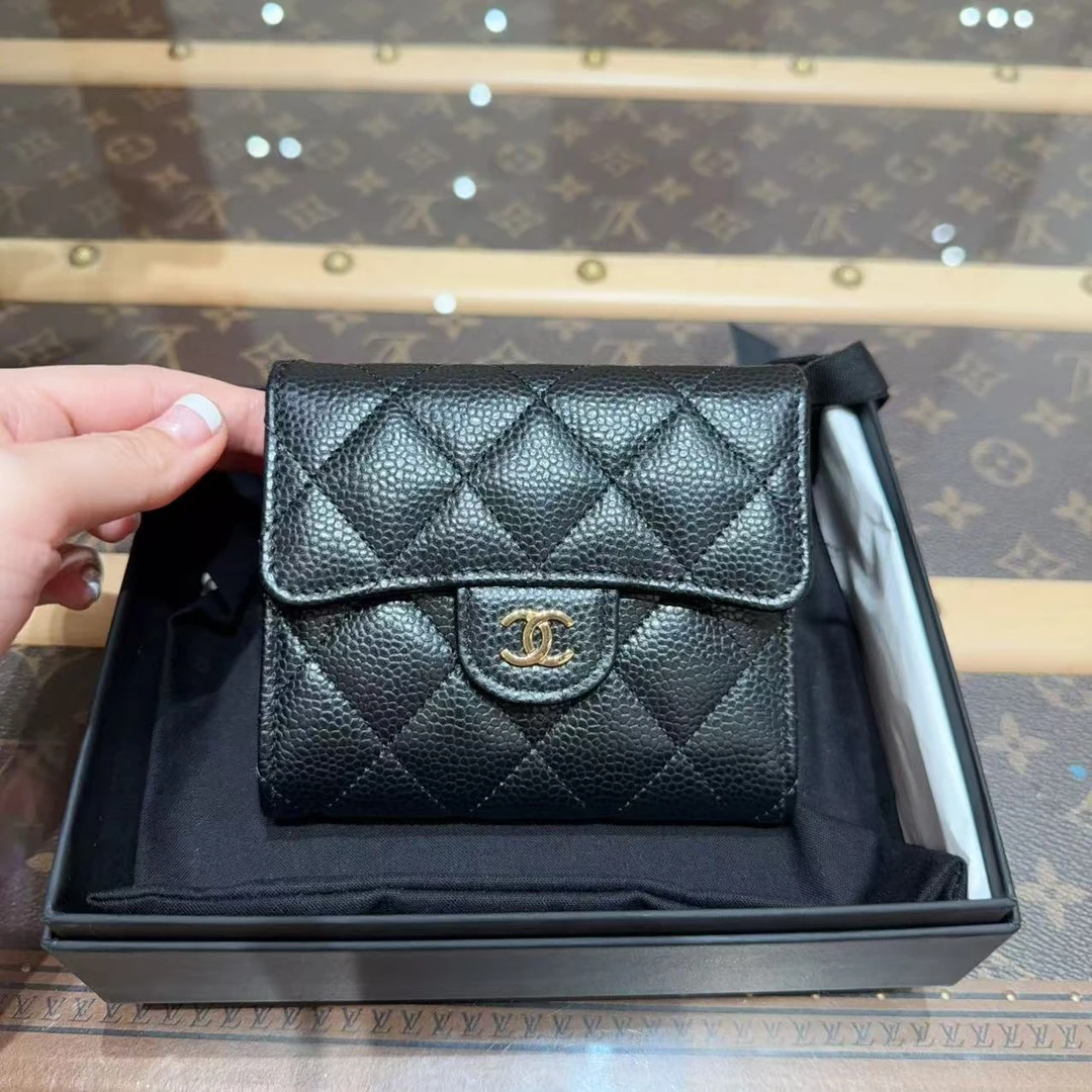 未使用 Chanel/香奈儿 经典款黑金荔枝皮 翻盖款钱包