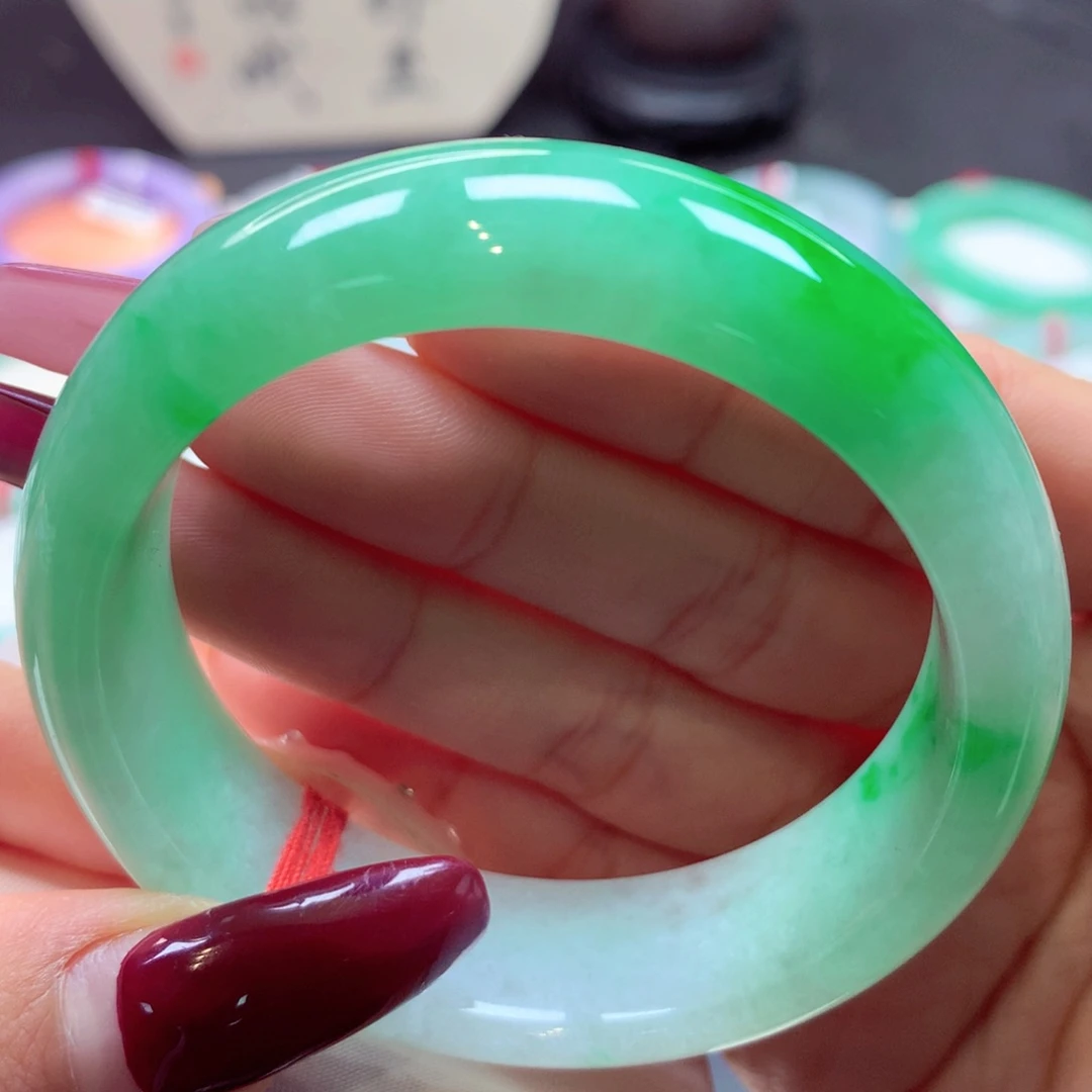 翡翠手镯未镶嵌轮胎22号66