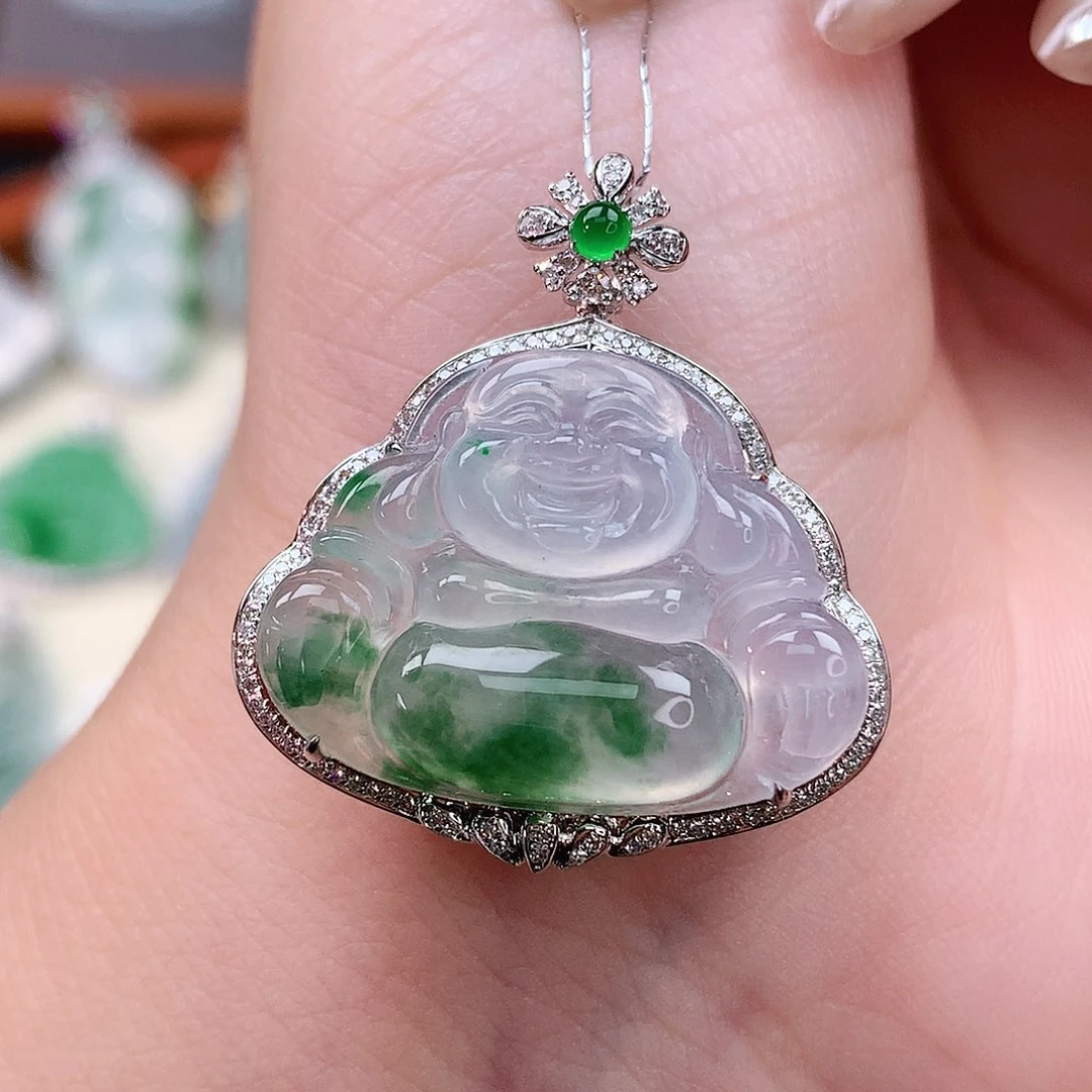 颈饰18K金镶嵌翡翠佛公