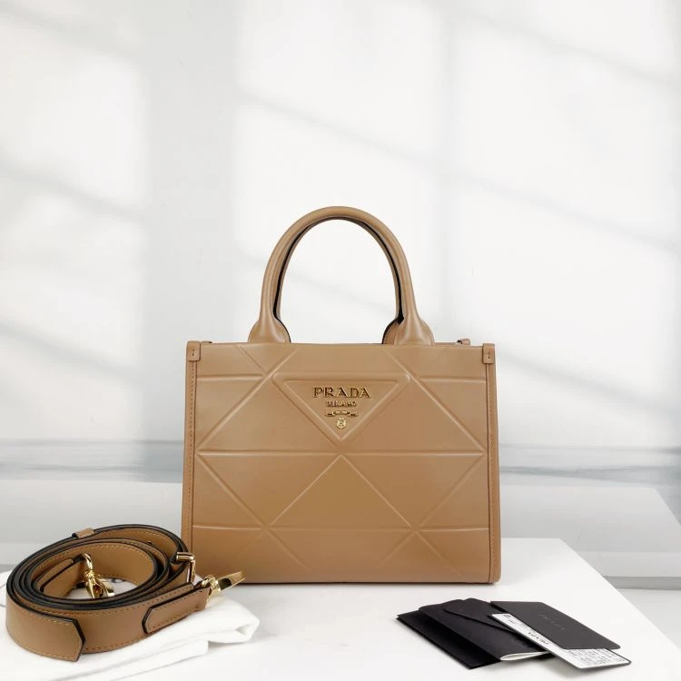 95新/普拉达/C9208008402/包包