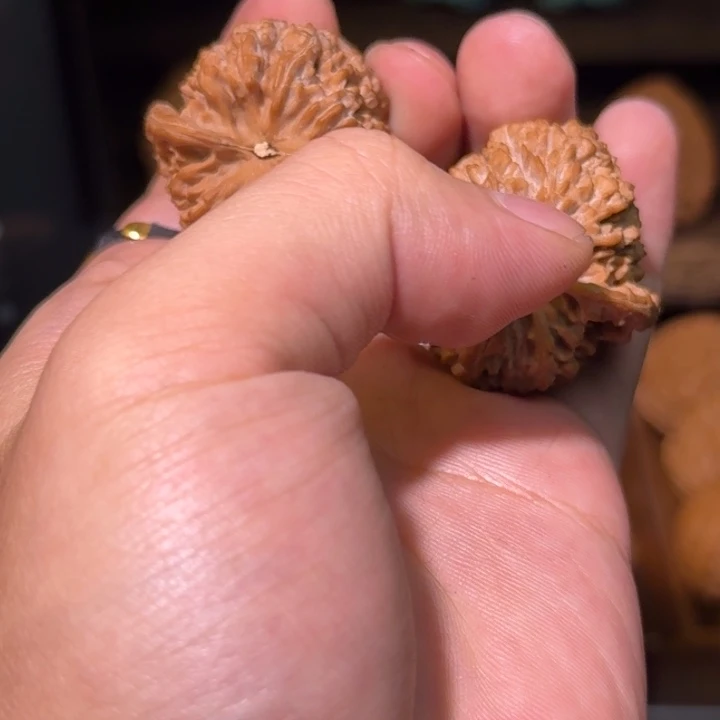 八***戒文玩核桃吊坠全品36红皮满天星