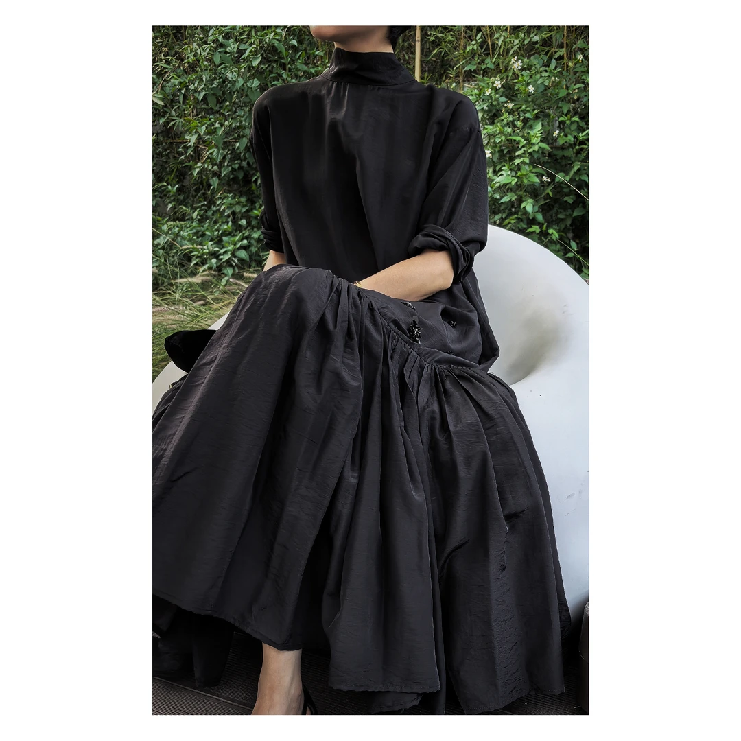 LIABLER/励【夜星】2025春夏拼接收皱钉花长袖连衣裙 LSS251033D