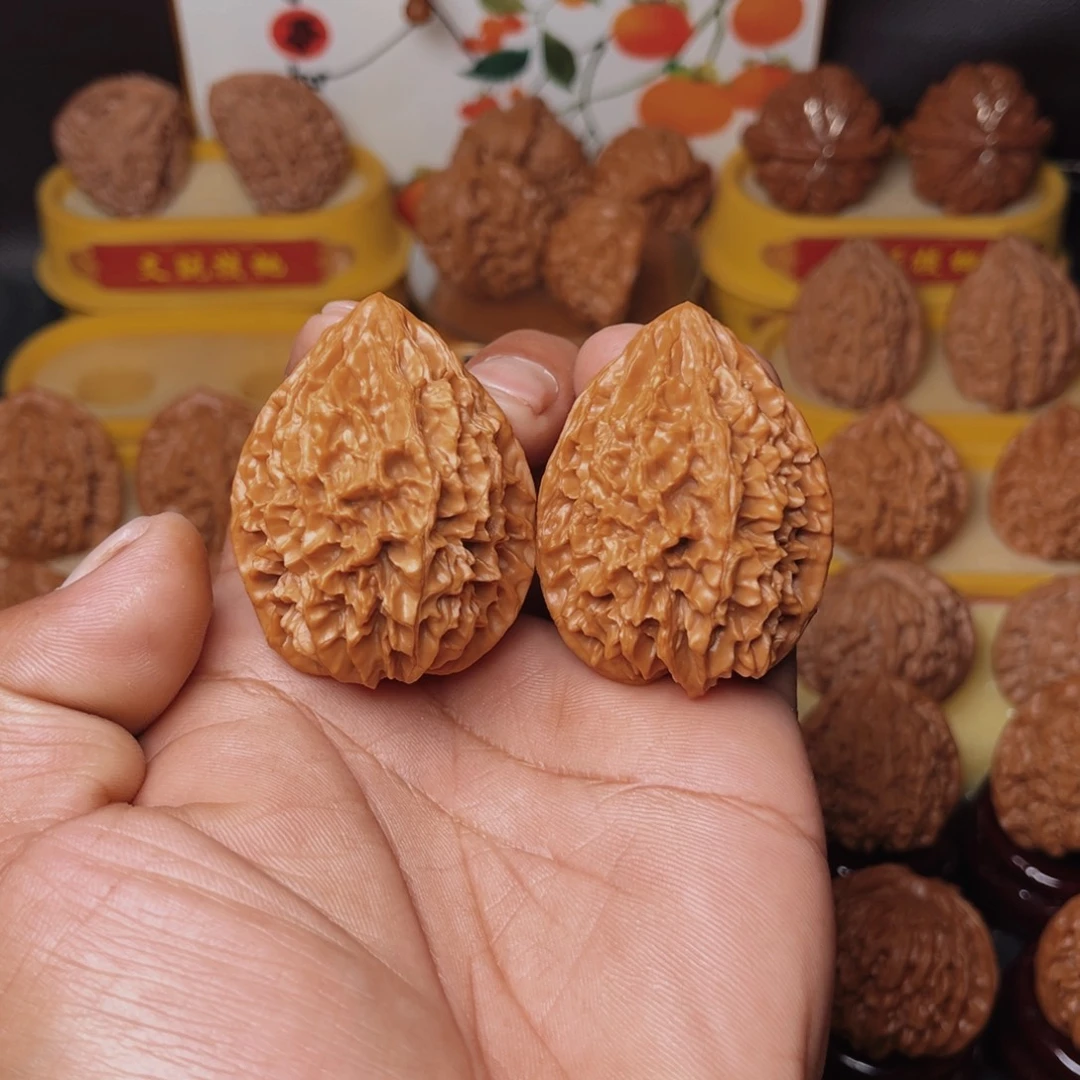 文玩核桃把件文玩核桃把件38尺招财鼠