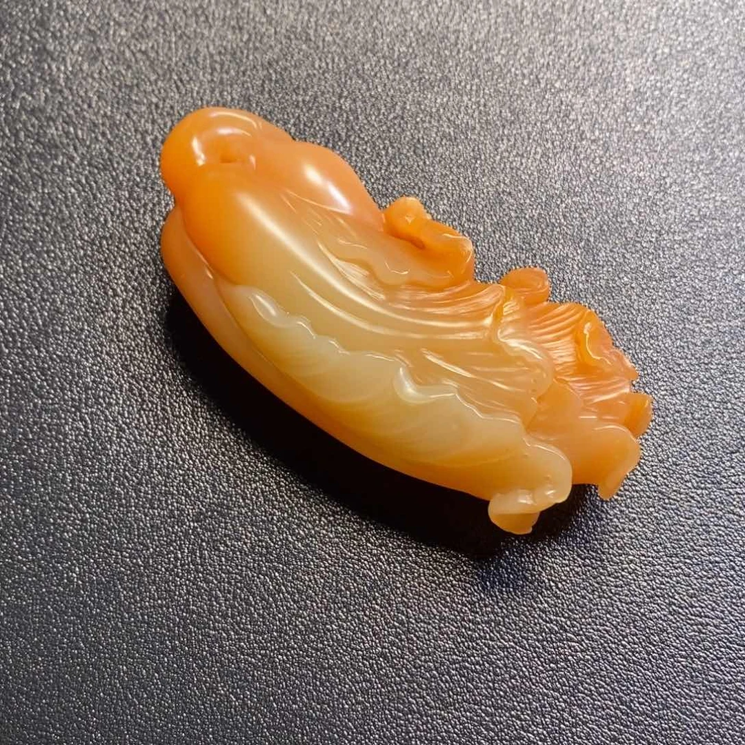 许***石石英质玉（缅黄）未镶嵌颈饰