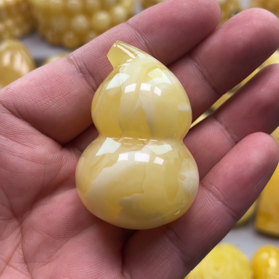 琥珀颈饰未镶嵌吊坠