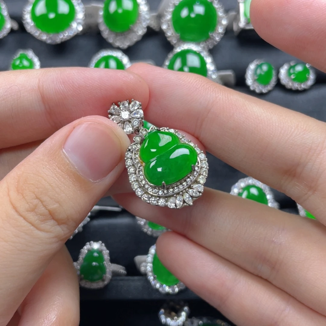 翡翠银S925镶嵌颈饰