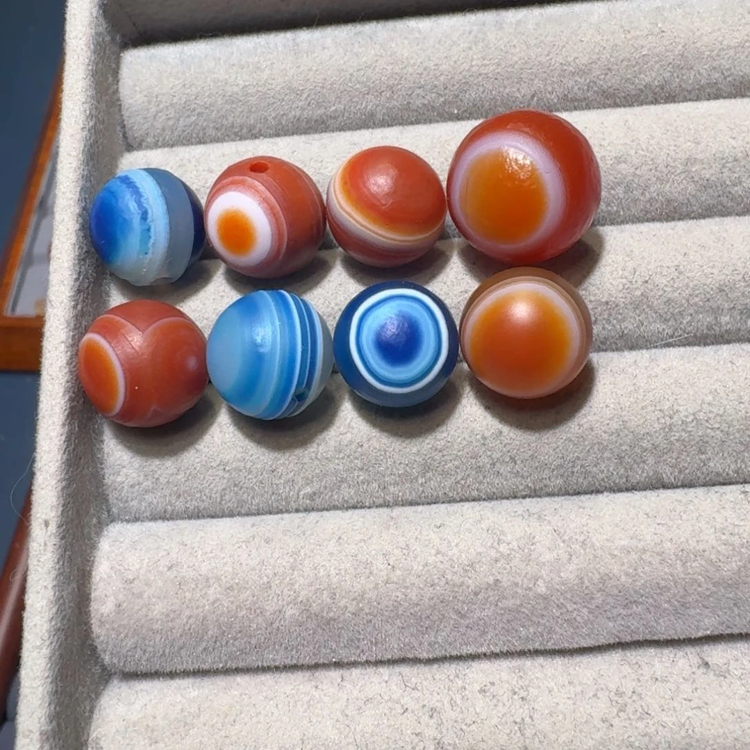 双***欢玛瑙/玉髓未镶嵌珠宝半成品