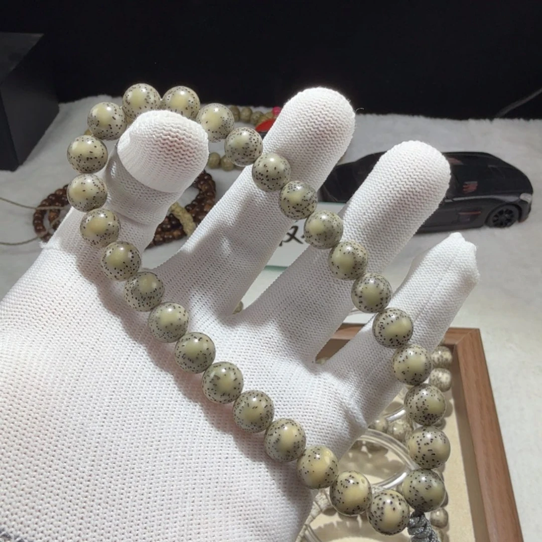 星月菩提吊坠0**6石玉手持侧留白圆珠10