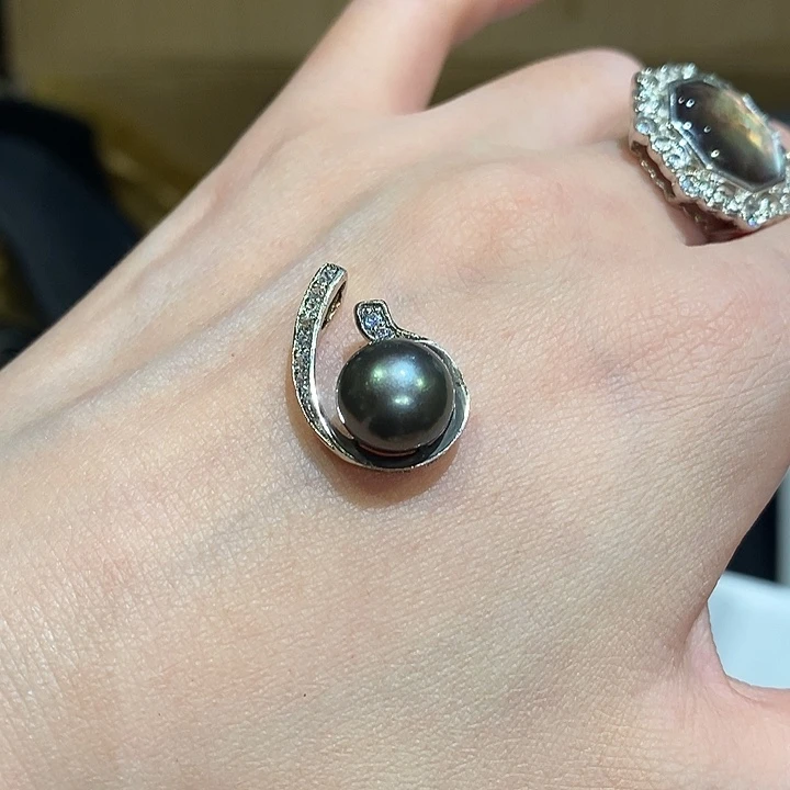 丸***桃中古香水沐浴露持久留香