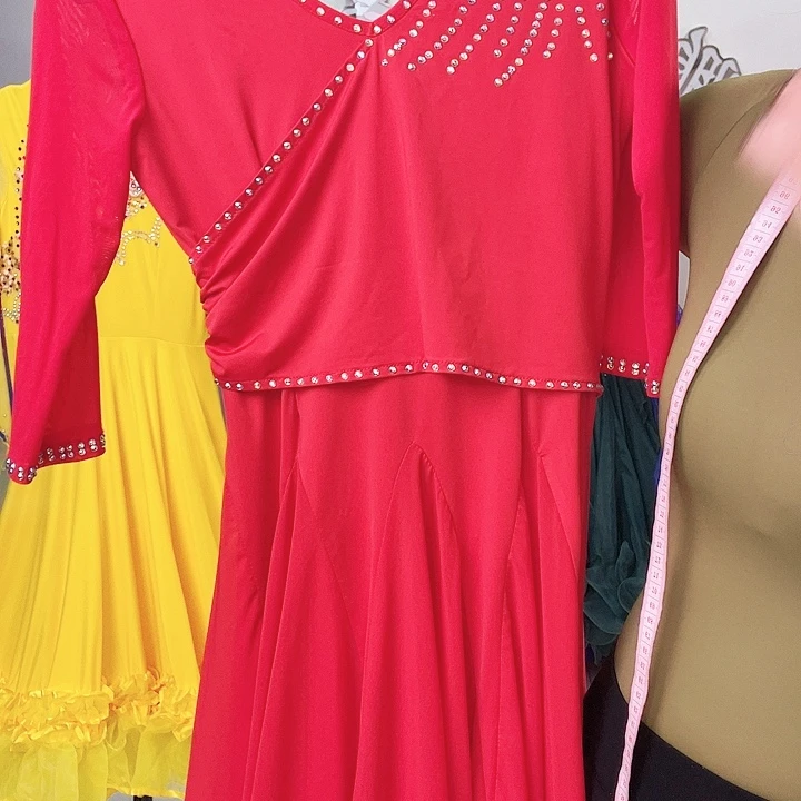 交谊舞的舞蹈动作和