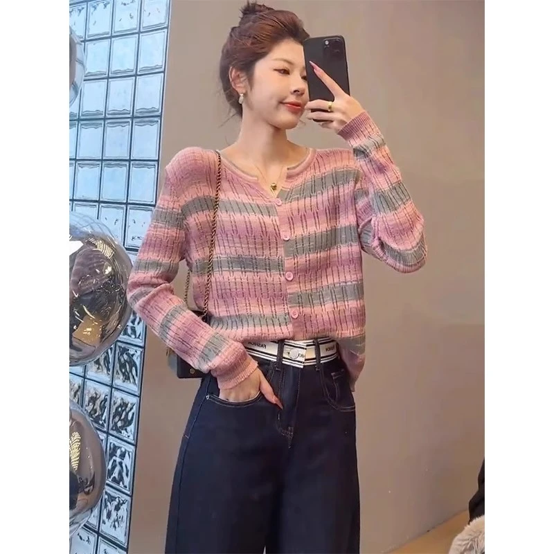 条纹针织开衫女早春季小香温柔风显瘦v领毛衣甜美气质单排扣上衣